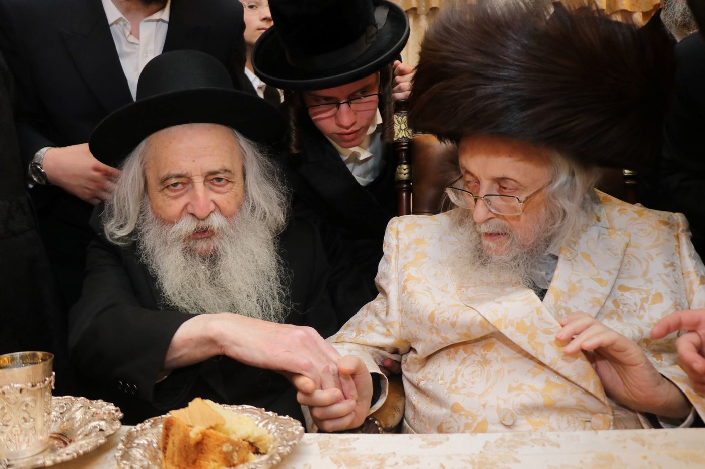 שמחת החתונה לנכדת גאב"ד העדה החרדית הגרי"ט וייס
