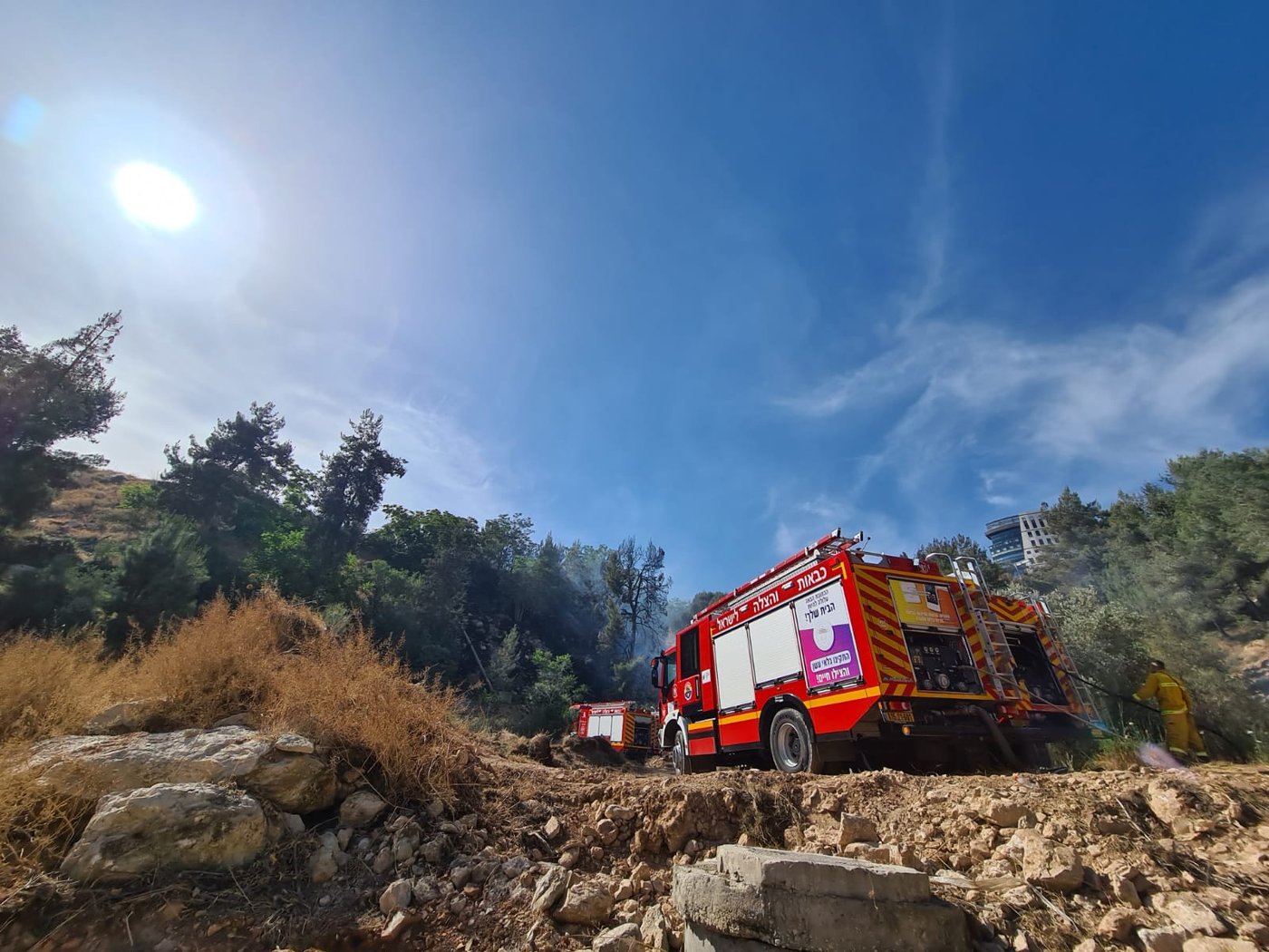 כך לוחמי האש הצליחו להשתלט על השריפה הגדולה
