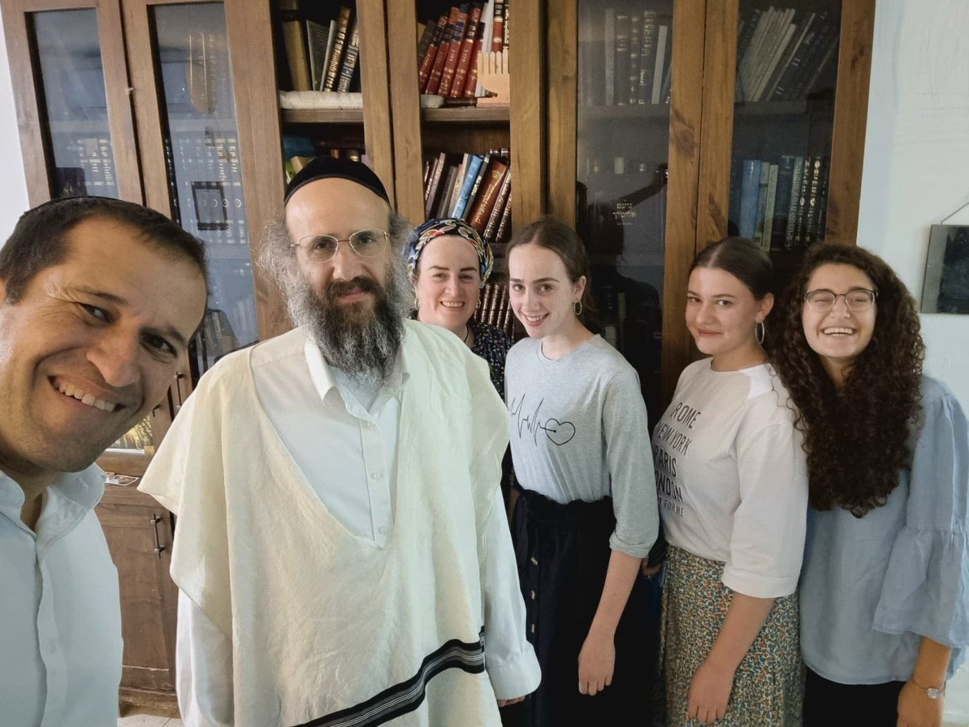 לאחר האסון: מיזמי האחדות בעם נמשכים