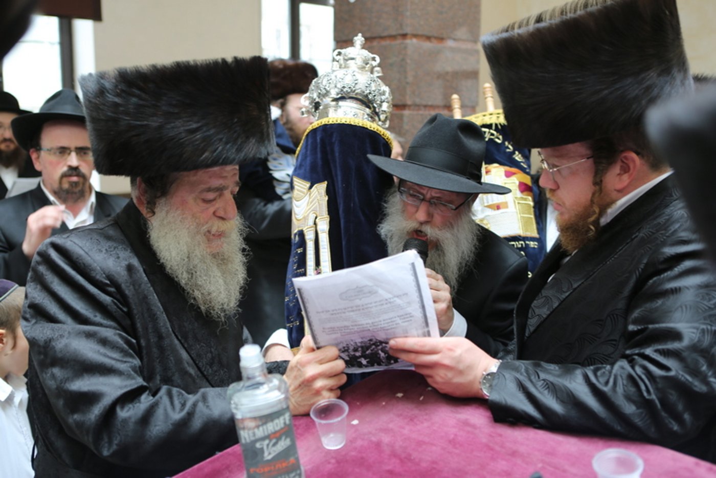 לאחר מאה שנה: ספר תורה חדש בז'יטומיר
