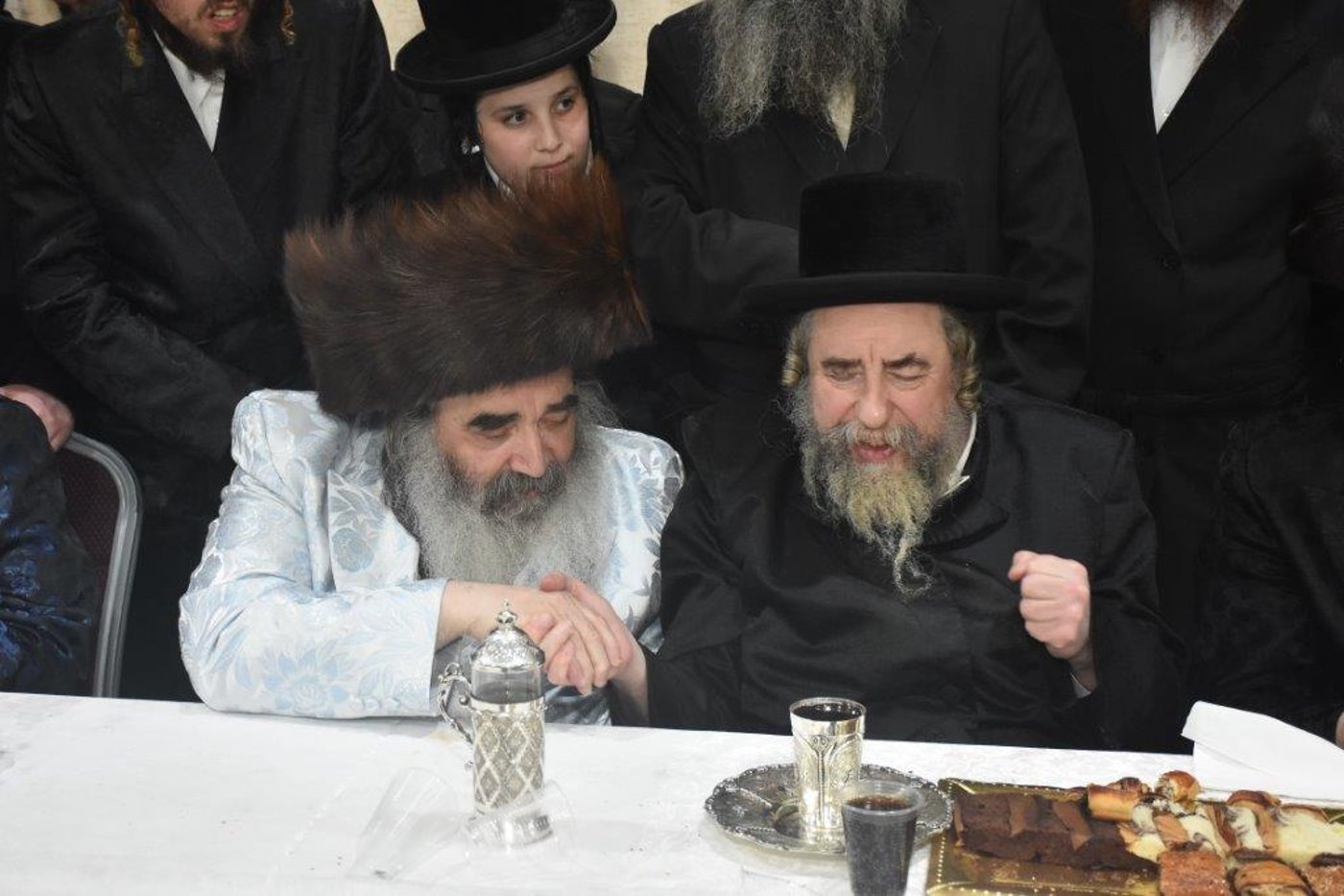 שמחת החתונה בחצרות זידיטשויב - ספינקא גני גד