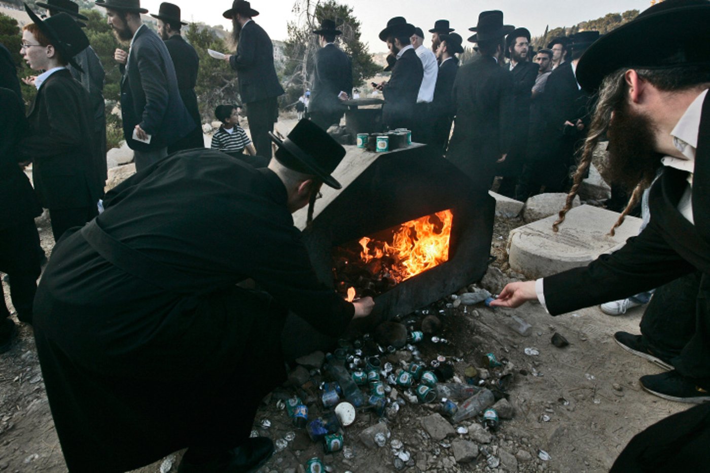 קבר האור החיים, ארכיון