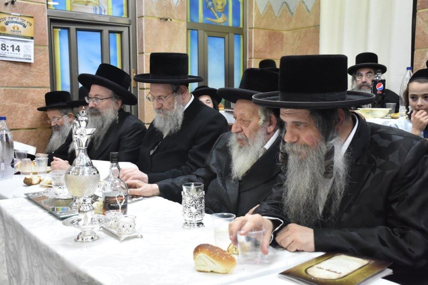 במוצאי הצום: 'טיש יארצייט' בחסידות נאראל