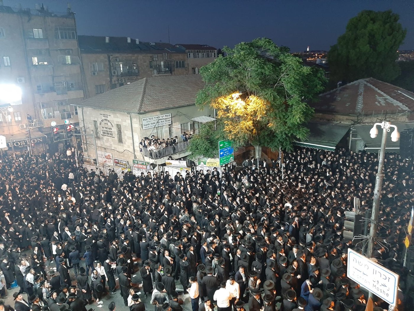 אלפים בעצרת המחאה של 'העדה'; "כבוד התורה"