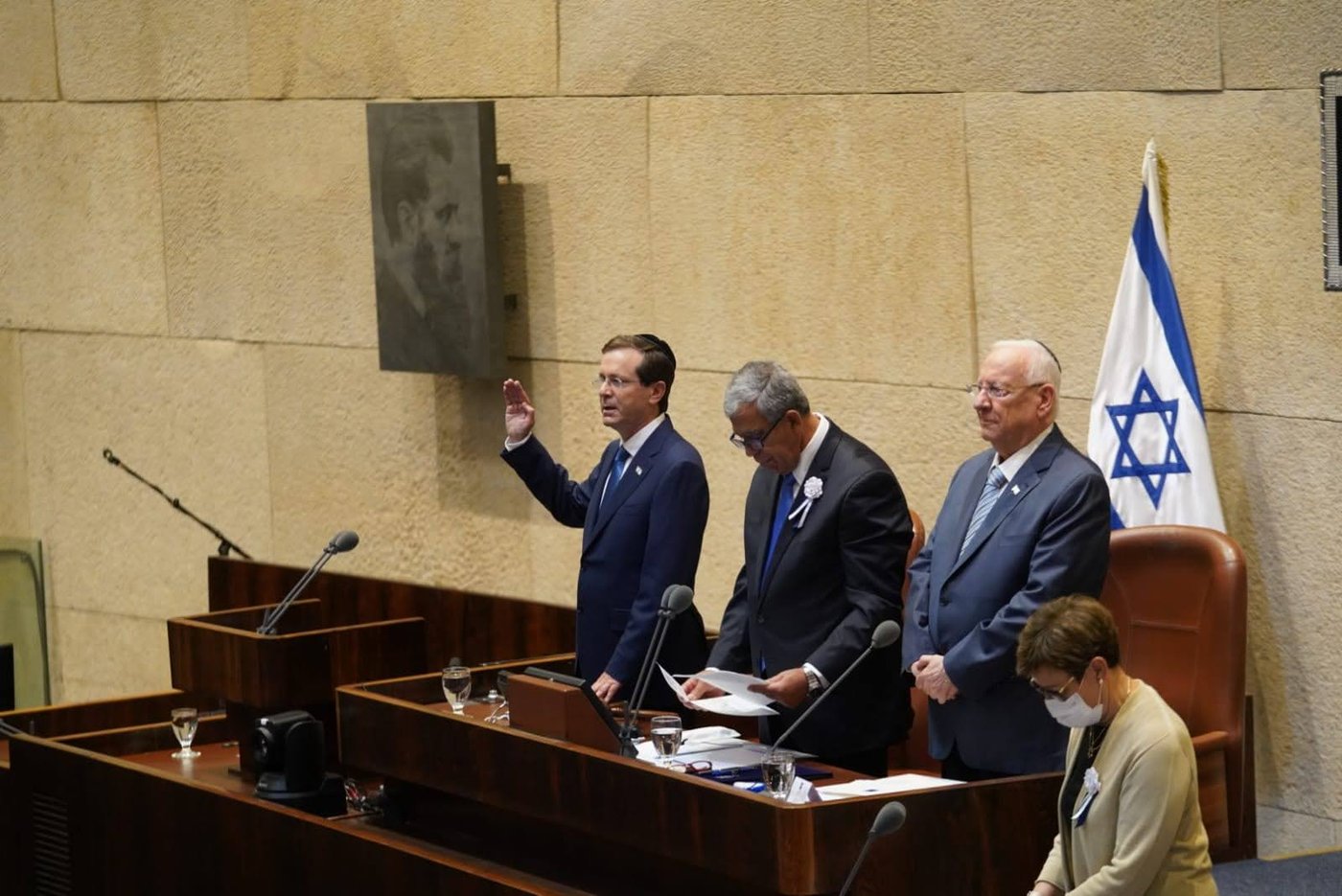 יצחק הרצוג הושבע לנשיא: "למצוא את המאחד"
