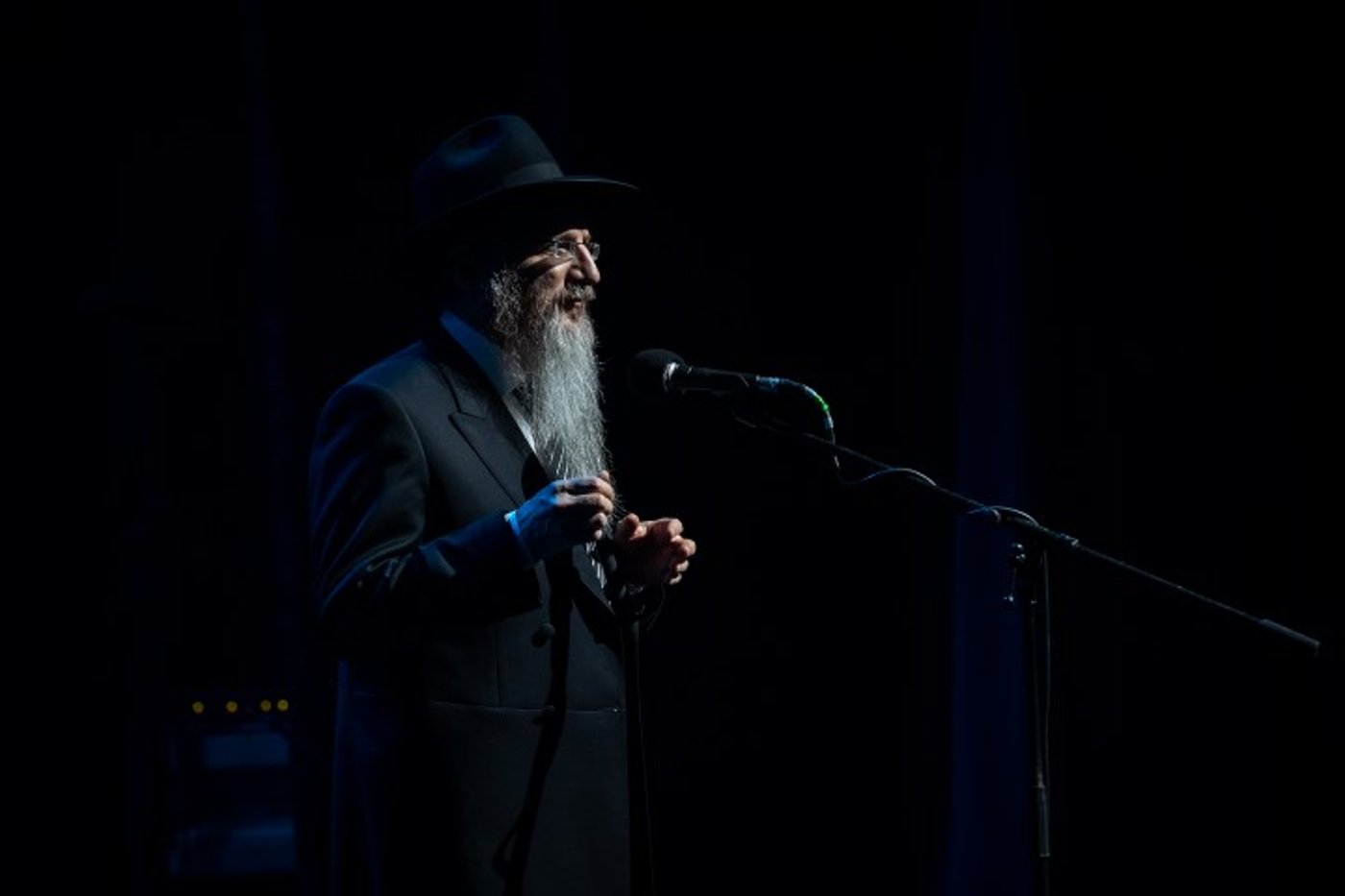 ספר תורה חדש בחצי-האי-קרים • צפו בתיעוד
