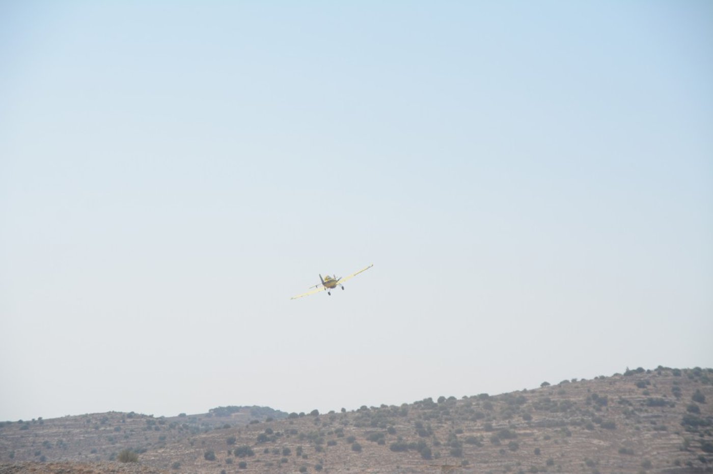 צפו: כוחות כיבוי מכבים להבות ענק בביתר