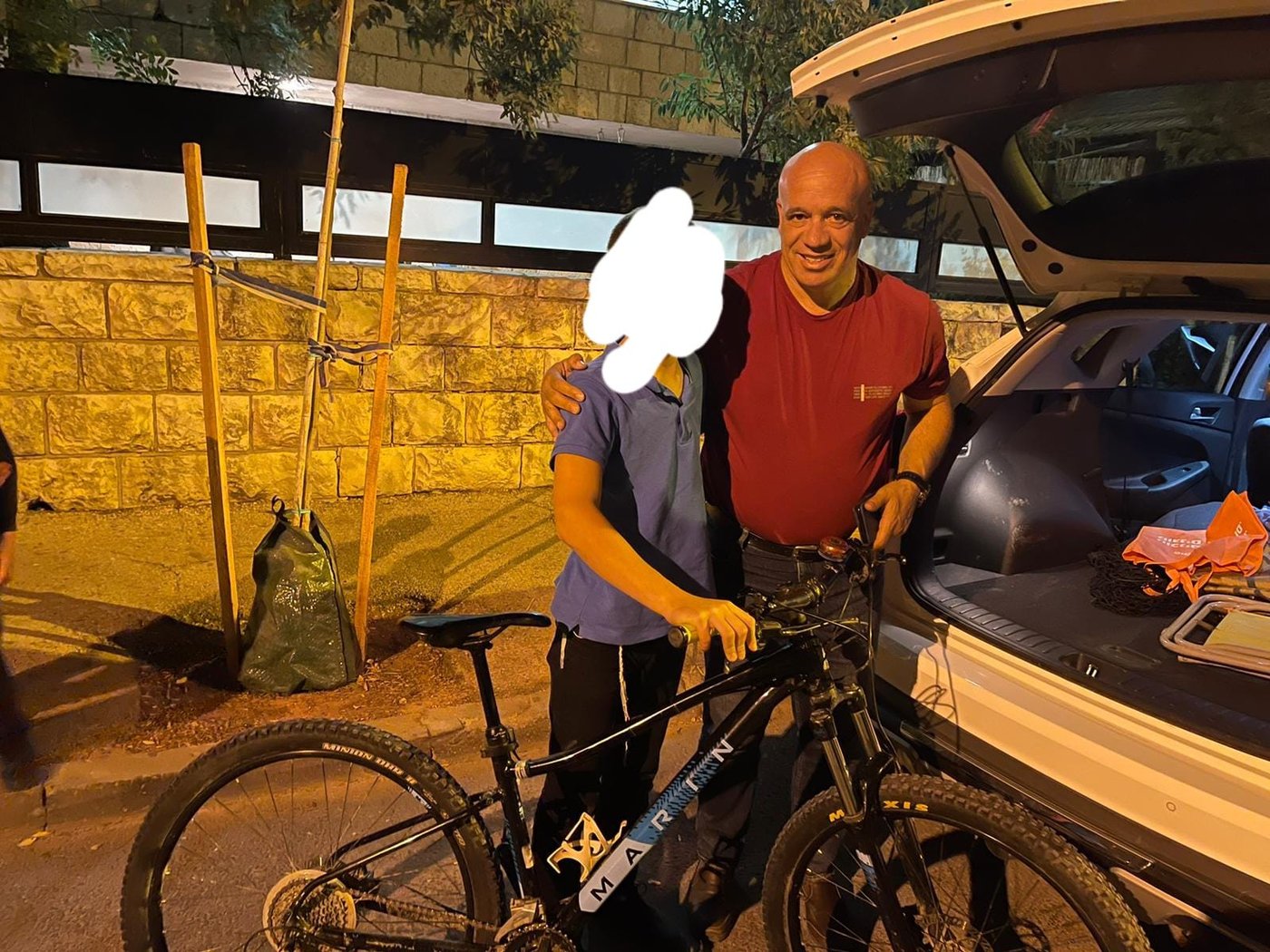 המוכתר של עיסאוויה השיב לאחים החרדיים את האופניים