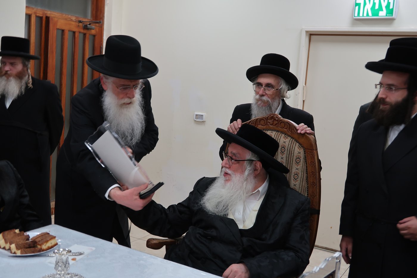 בצאנז הניחו אבן פינה למרכז חדש בבית שמש