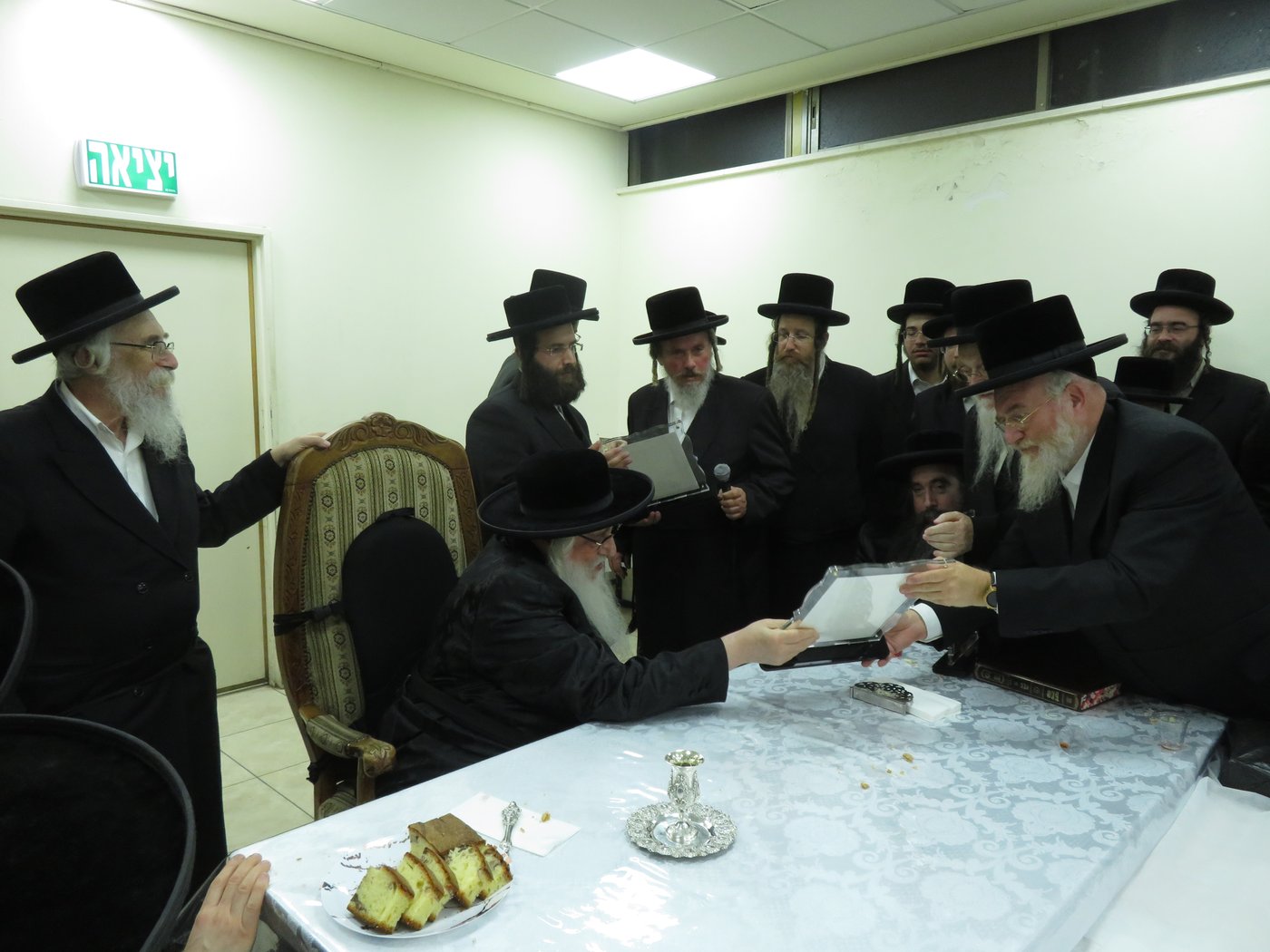 בצאנז הניחו אבן פינה למרכז חדש בבית שמש