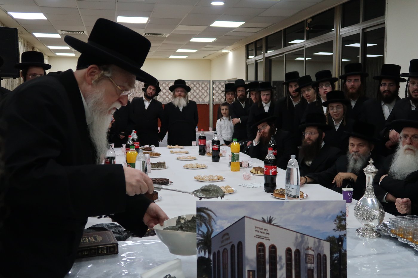 בצאנז הניחו אבן פינה למרכז חדש בבית שמש