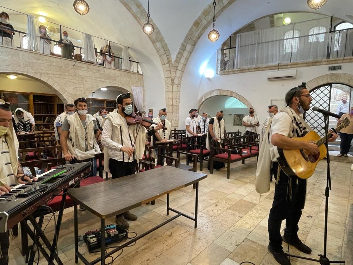 בכלי נגינה: תפילת ראש חודש מיוחדת • צפו
