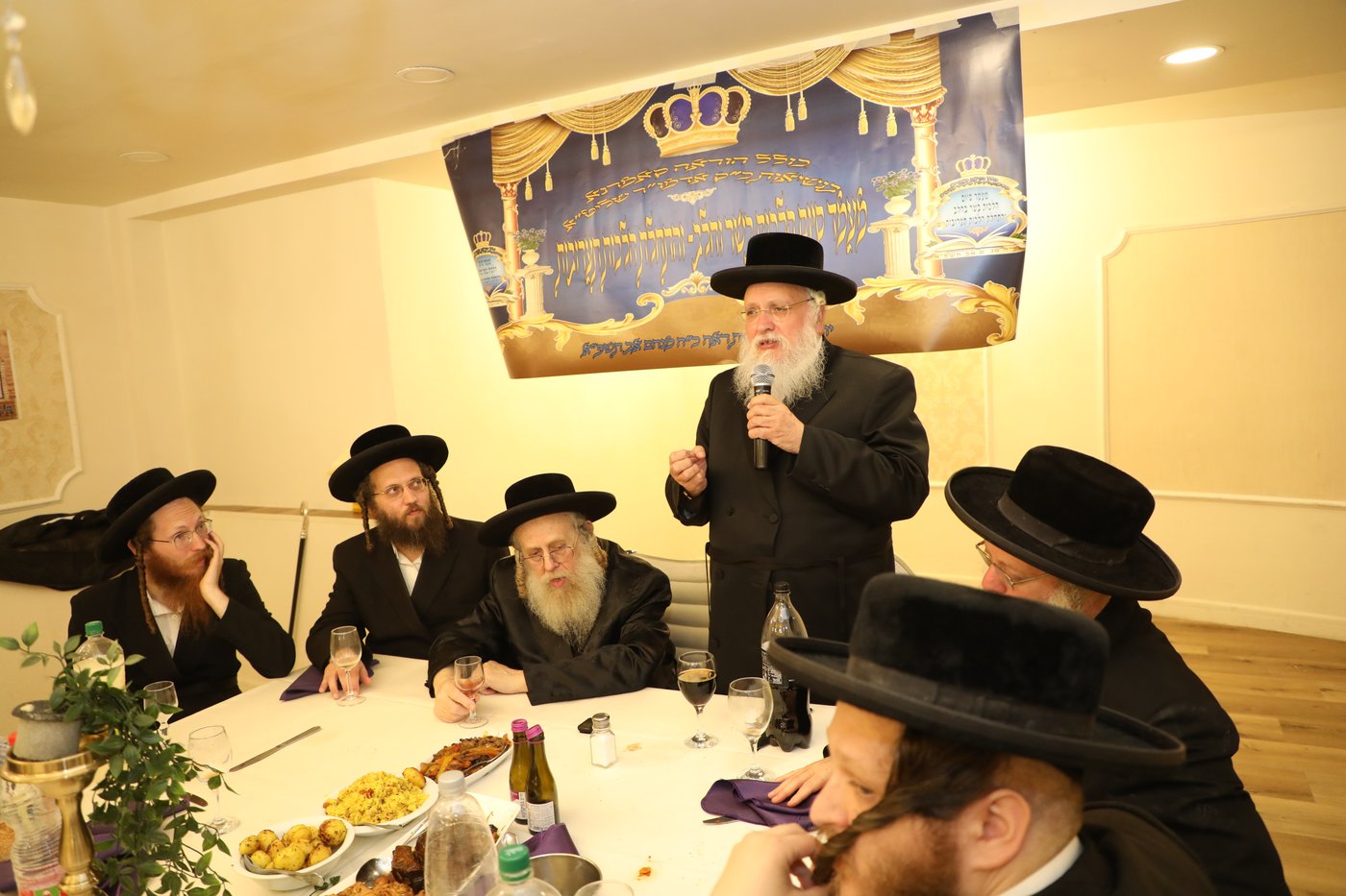 מעמד כבוד התורה וחלוקת תעודות בקאמרנא