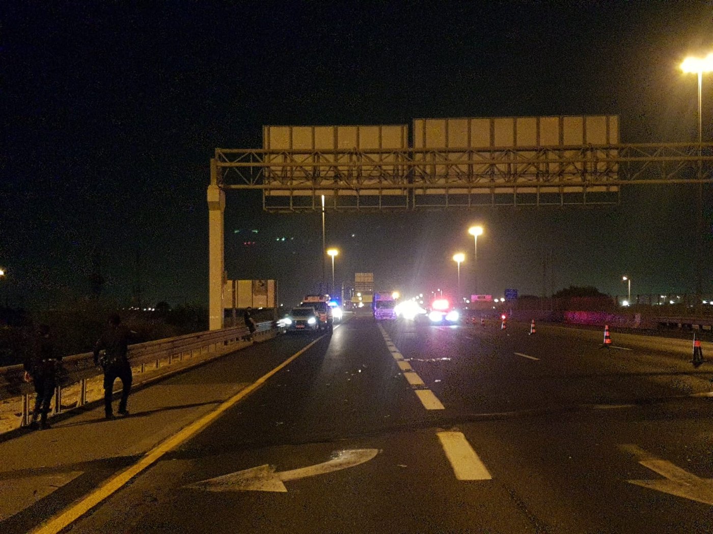 הולך רגל חצה את כביש 1 - ונהרג מפגיעת רכב