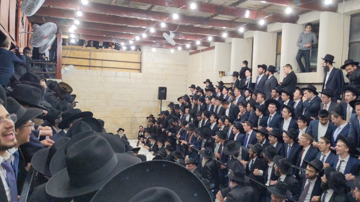 עם פראנצ'עס: שמחת בית השואבה ב'פחד יצחק'