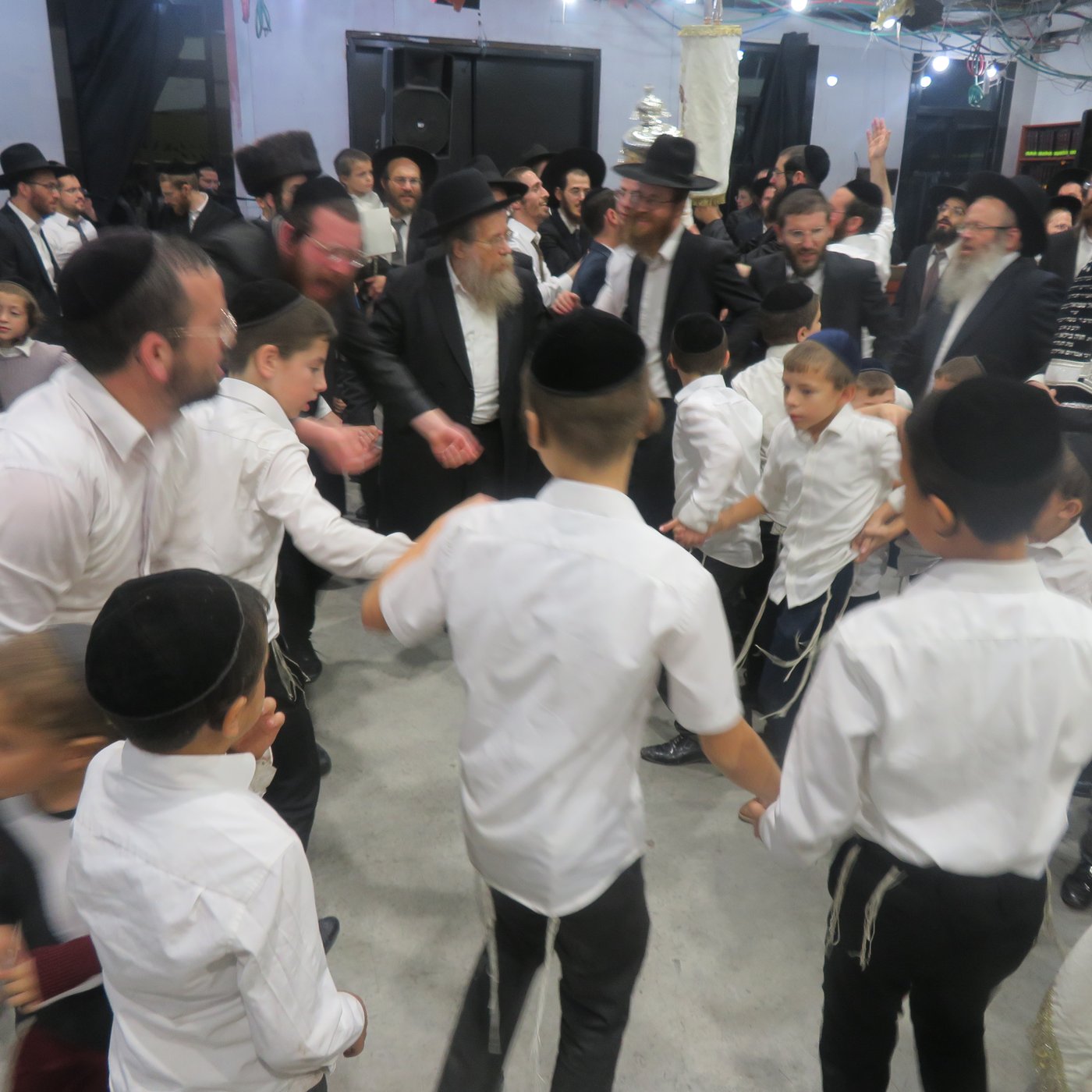 אחדות ב'הקפות שניות' באחיסמך • תיעוד