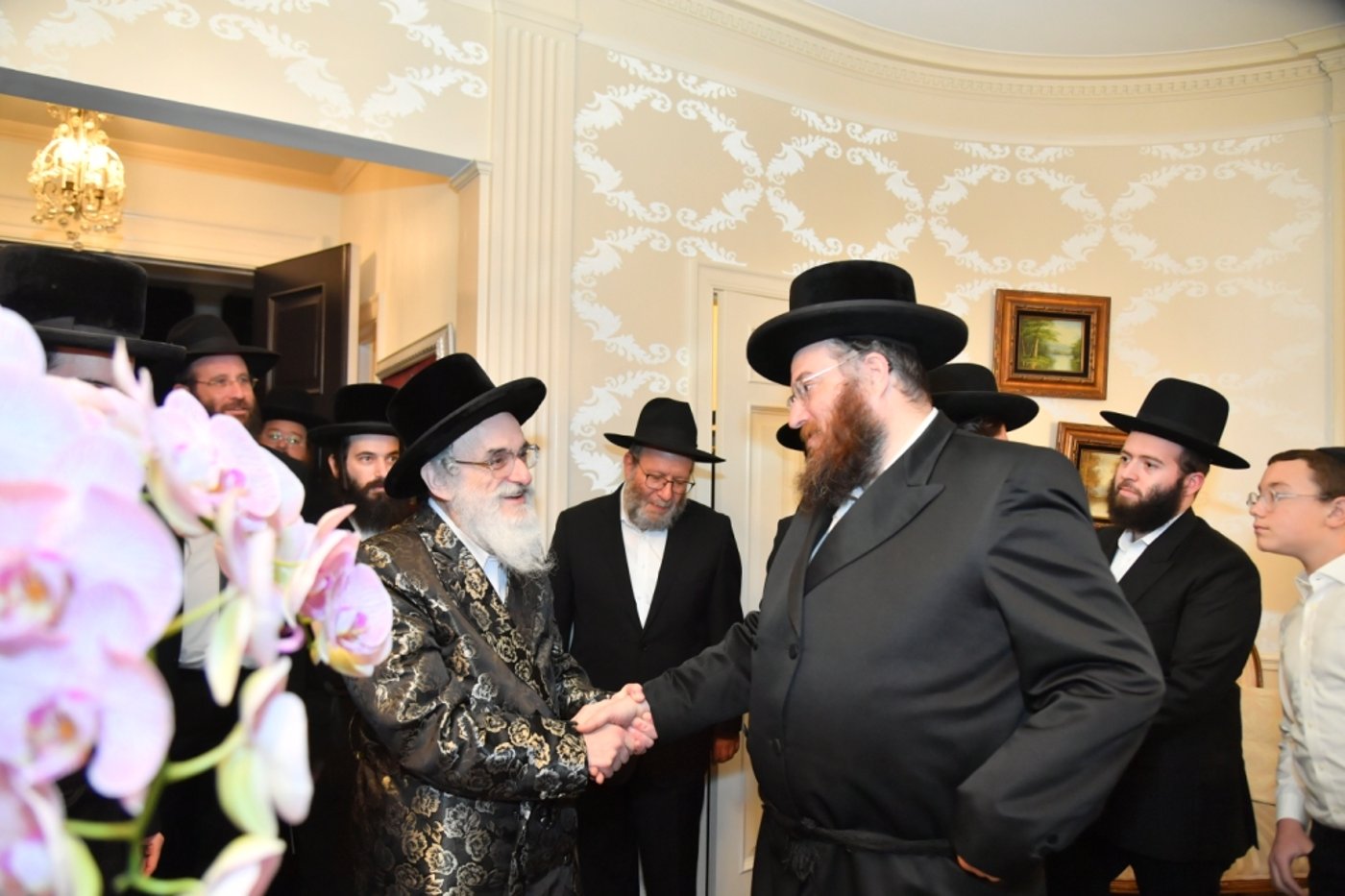 לטובת המוסדות בישראל: ביקורו של האדמו"ר מויז'ניץ בלוס אנג'לס