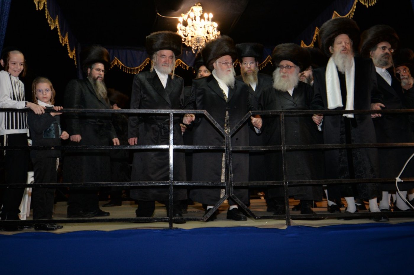שמחת החתונה בחצרות דז'יקוב ויז'ניץ - מאקווא