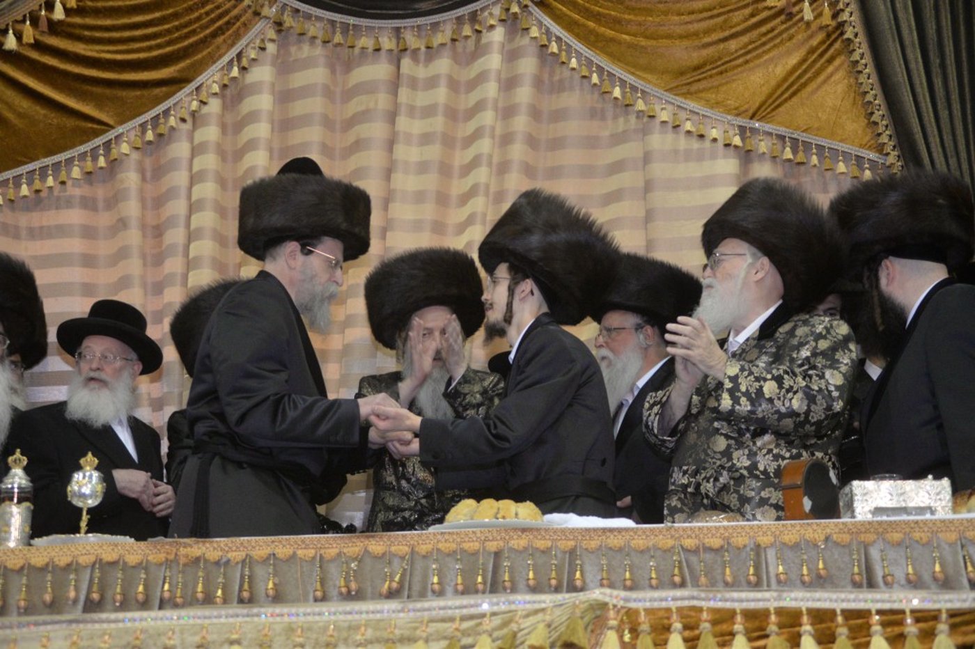 שמחת החתונה בחצרות דז'יקוב ויז'ניץ - מאקווא