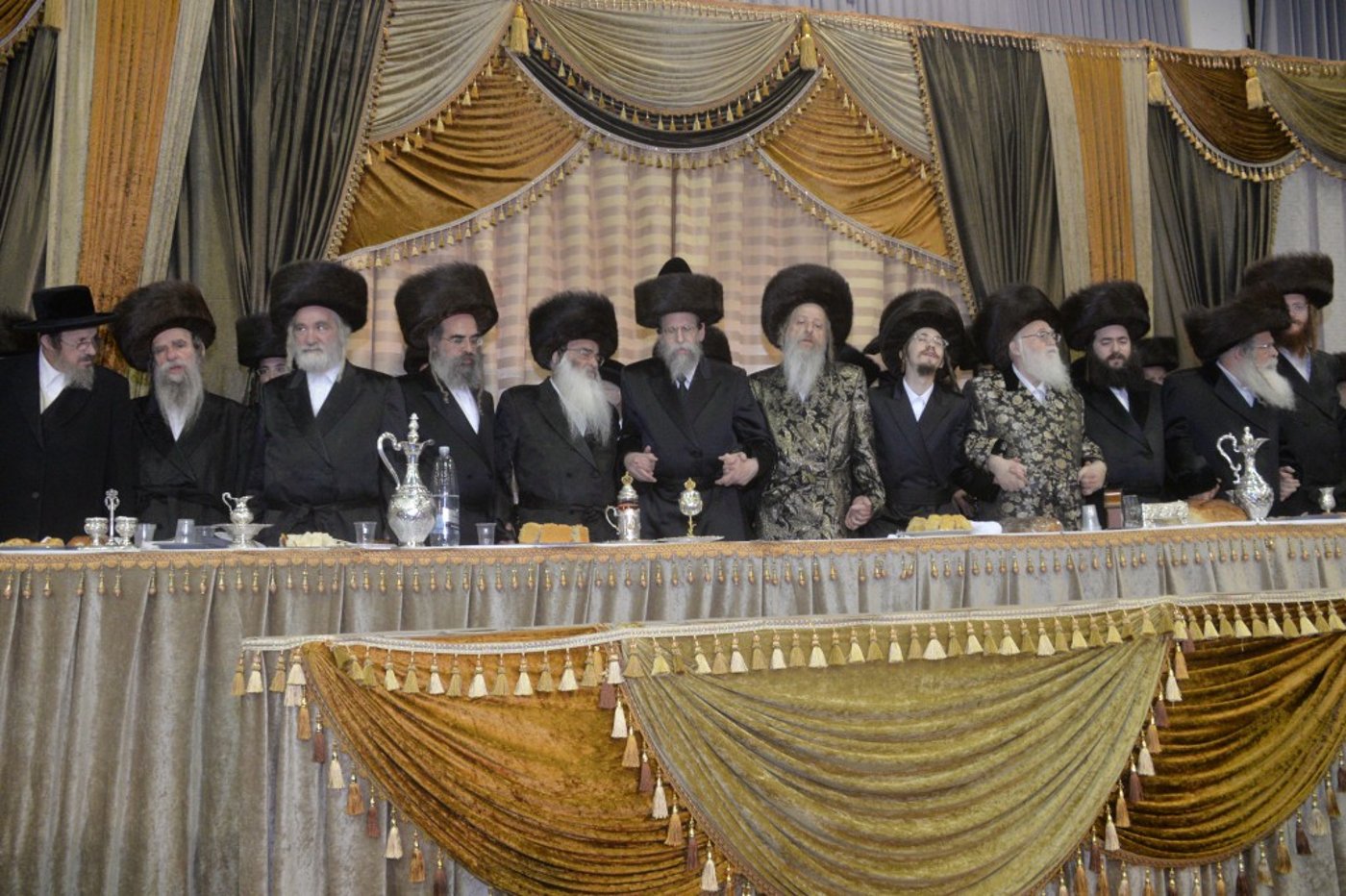שמחת החתונה בחצרות דז'יקוב ויז'ניץ - מאקווא