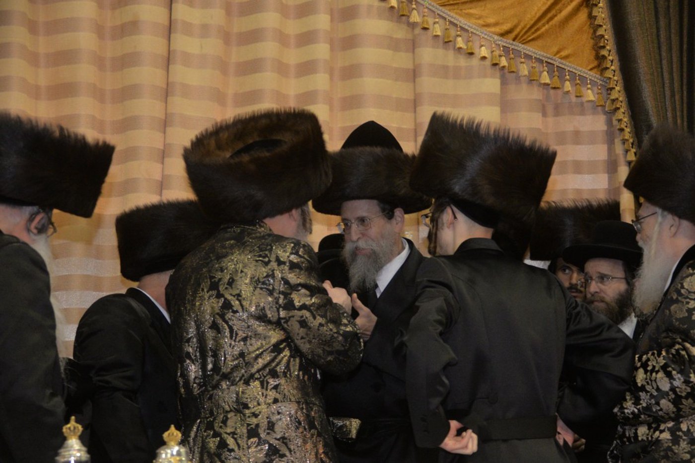 שמחת החתונה בחצרות דז'יקוב ויז'ניץ - מאקווא