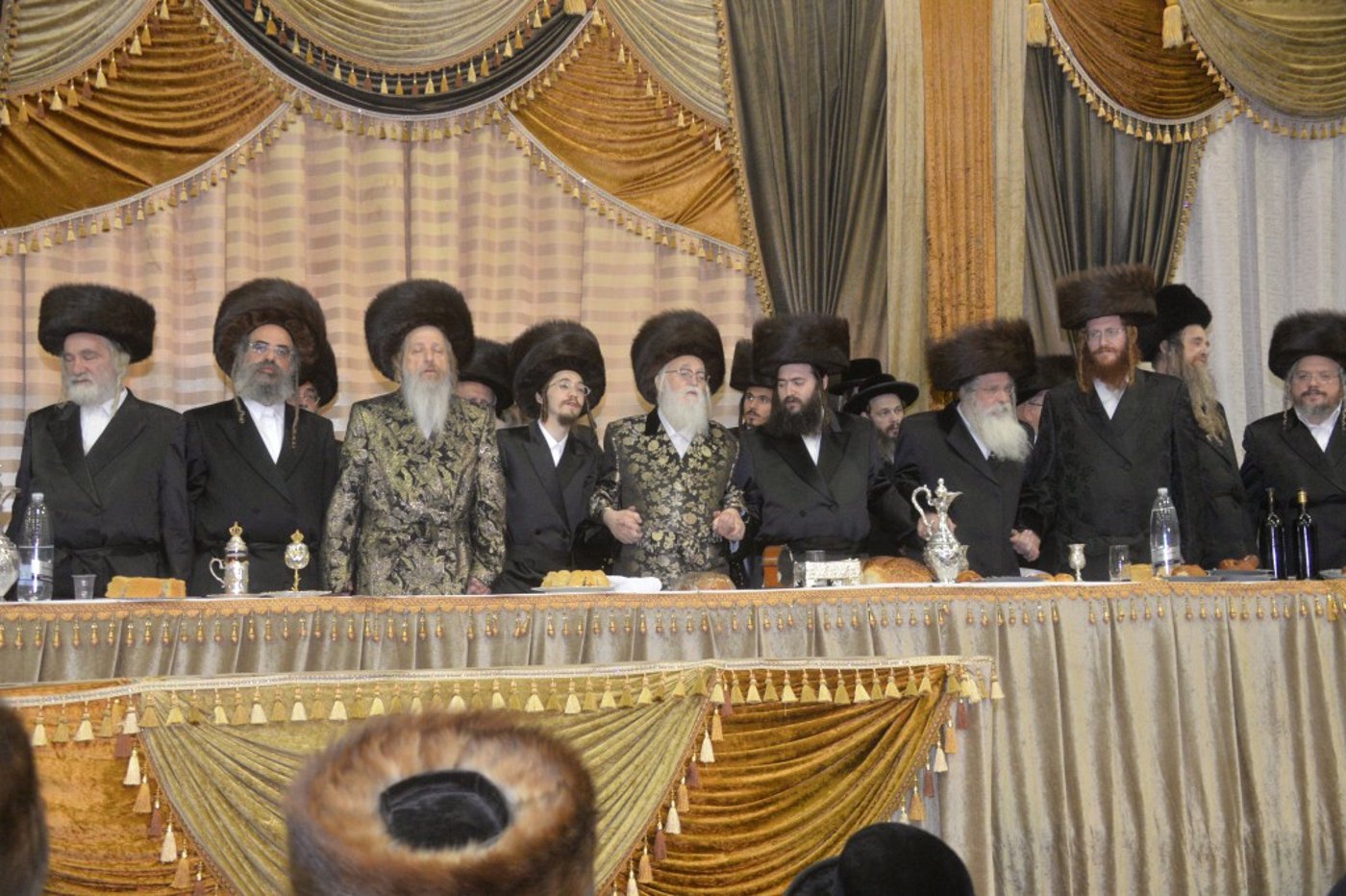 שמחת החתונה בחצרות דז'יקוב ויז'ניץ - מאקווא