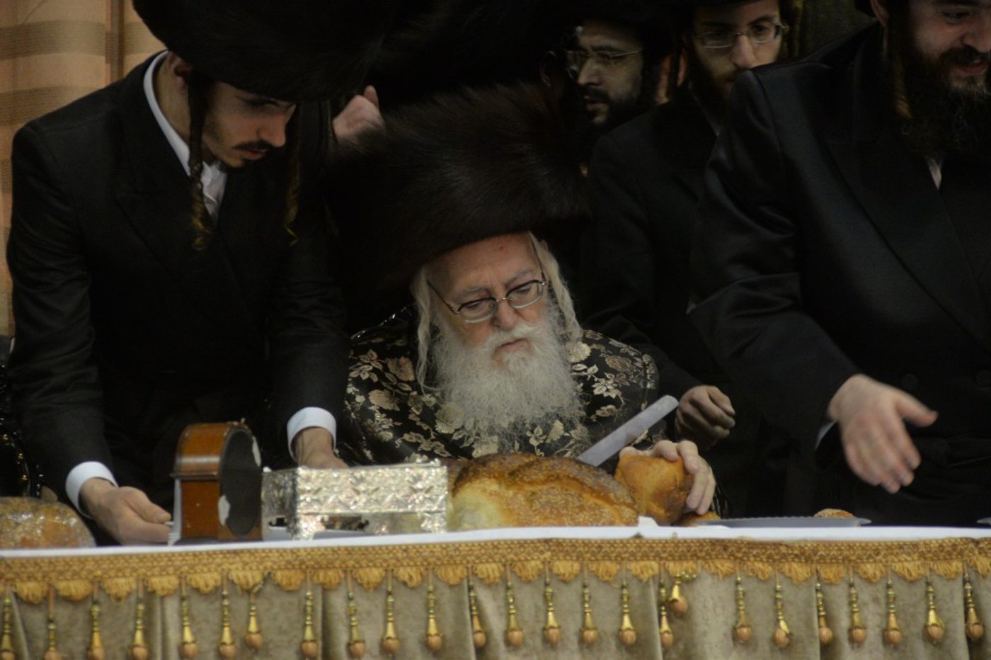 שמחת החתונה בחצרות דז'יקוב ויז'ניץ - מאקווא