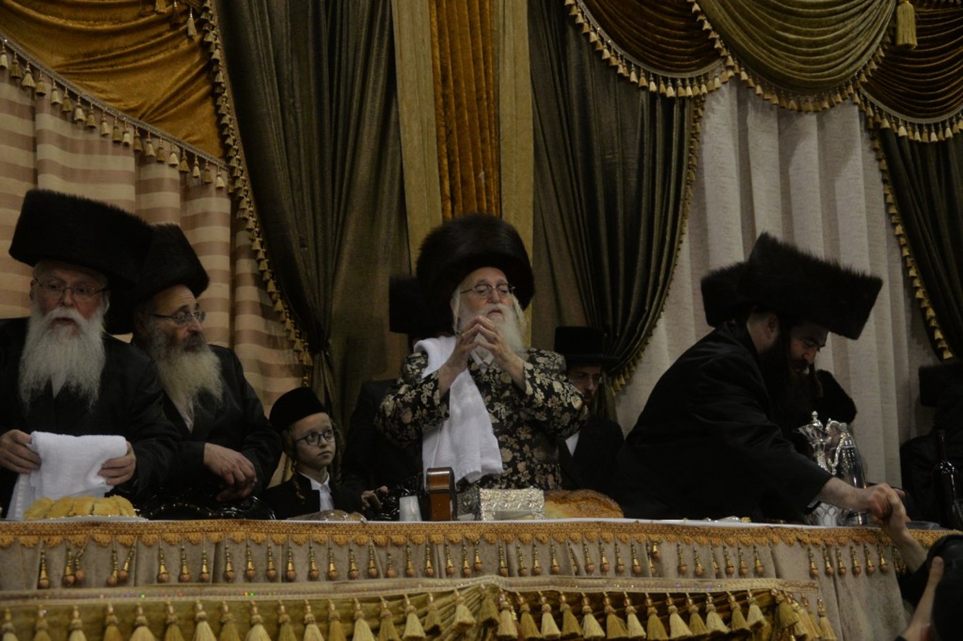 שמחת החתונה בחצרות דז'יקוב ויז'ניץ - מאקווא