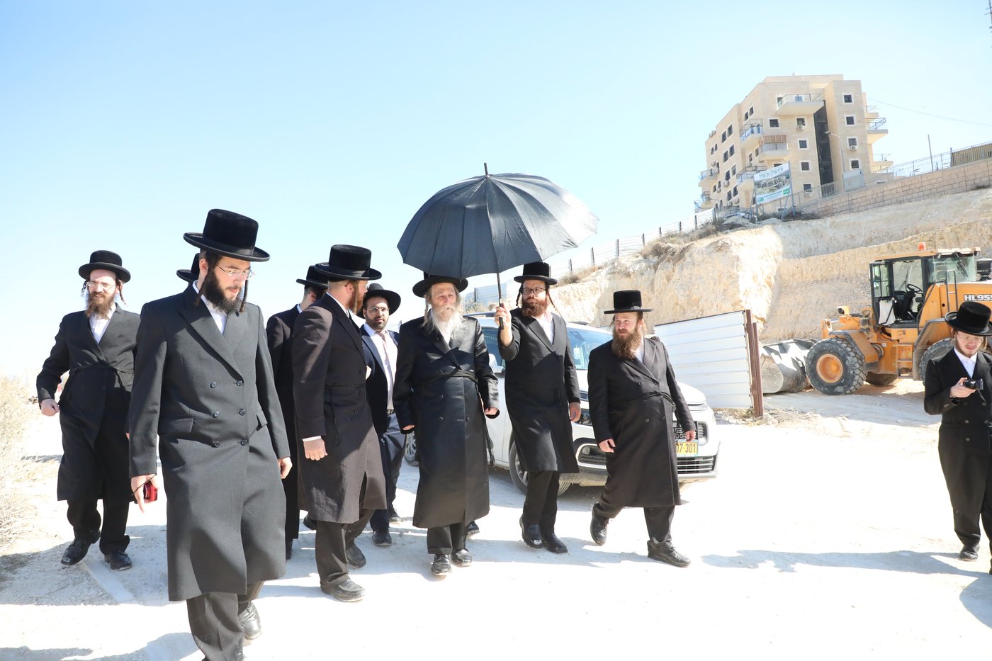 הרבי מערלוי סייר בהר יונה וערך 'לחיים'
