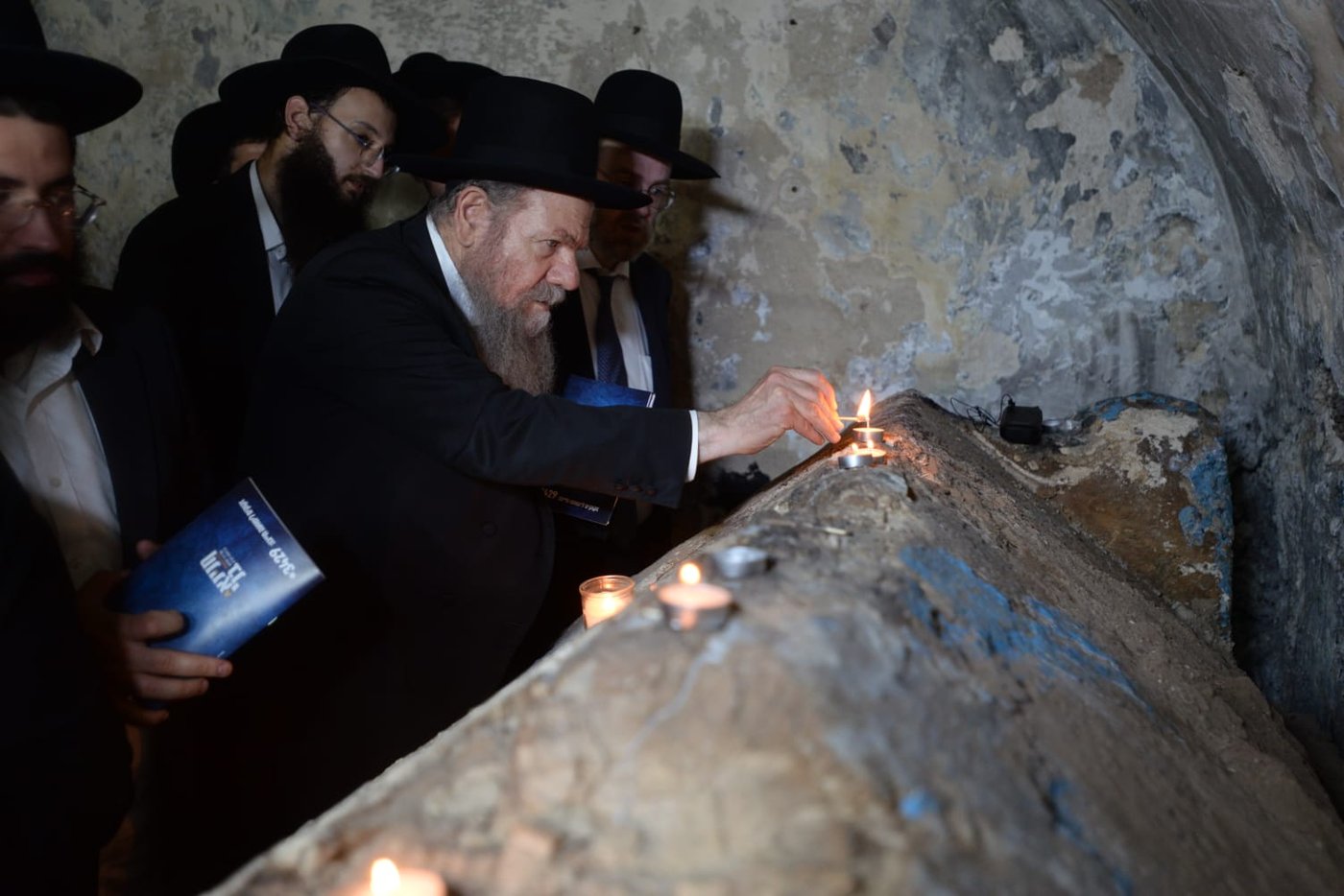 הסגולה על קבר התנא זיכתה לישועה כפולה