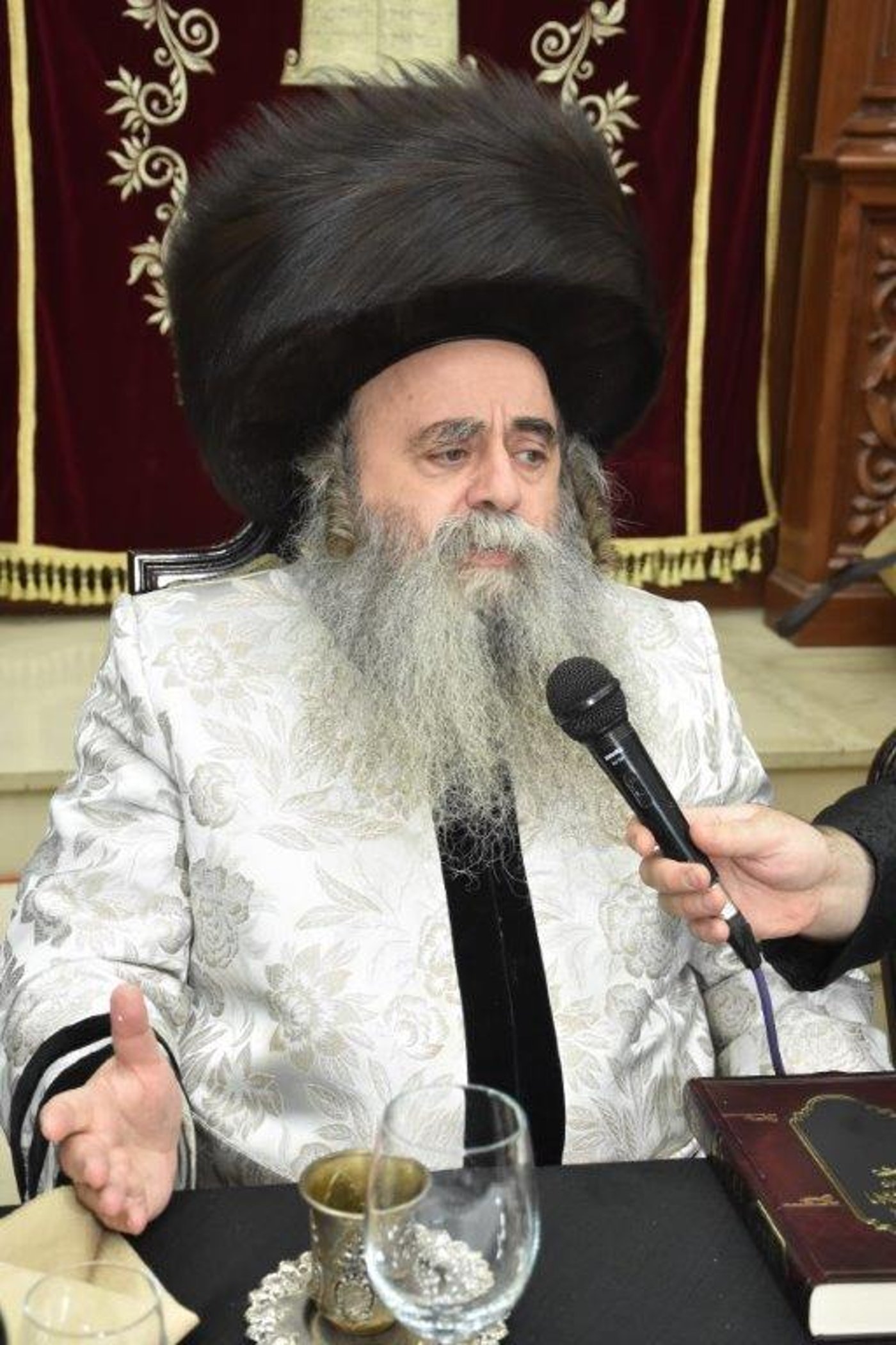 בני ברק: בבית מדרשו של הגאב"ד - שבע ברכות לבן הנגיד