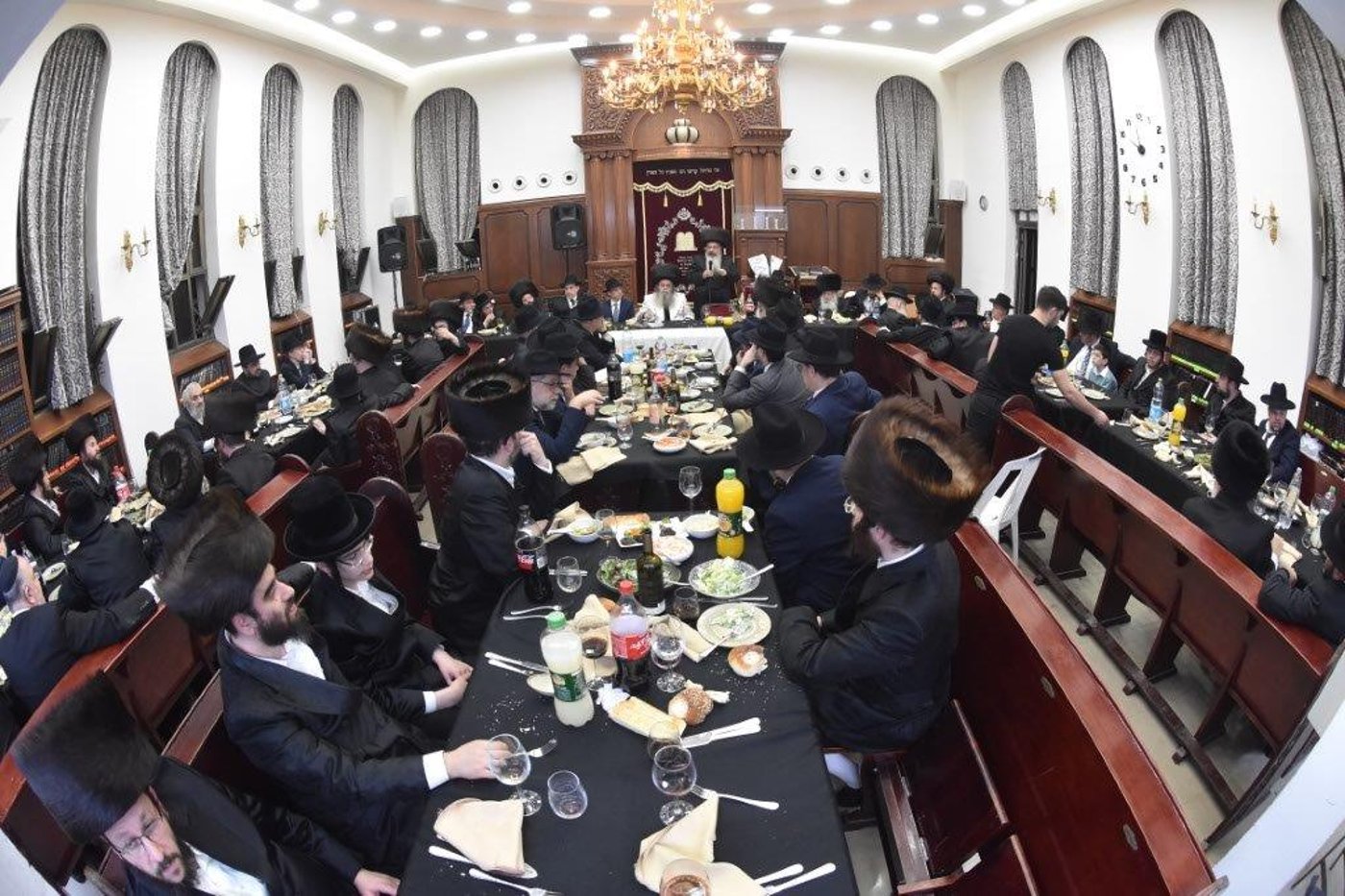 בני ברק: בבית מדרשו של הגאב"ד - שבע ברכות לבן הנגיד