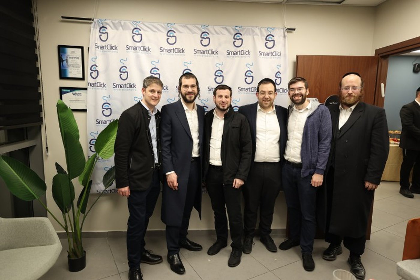 ב'סמארט קליק' חנכו משרדים חדשים; הברנז'ה באה לברך • צפו