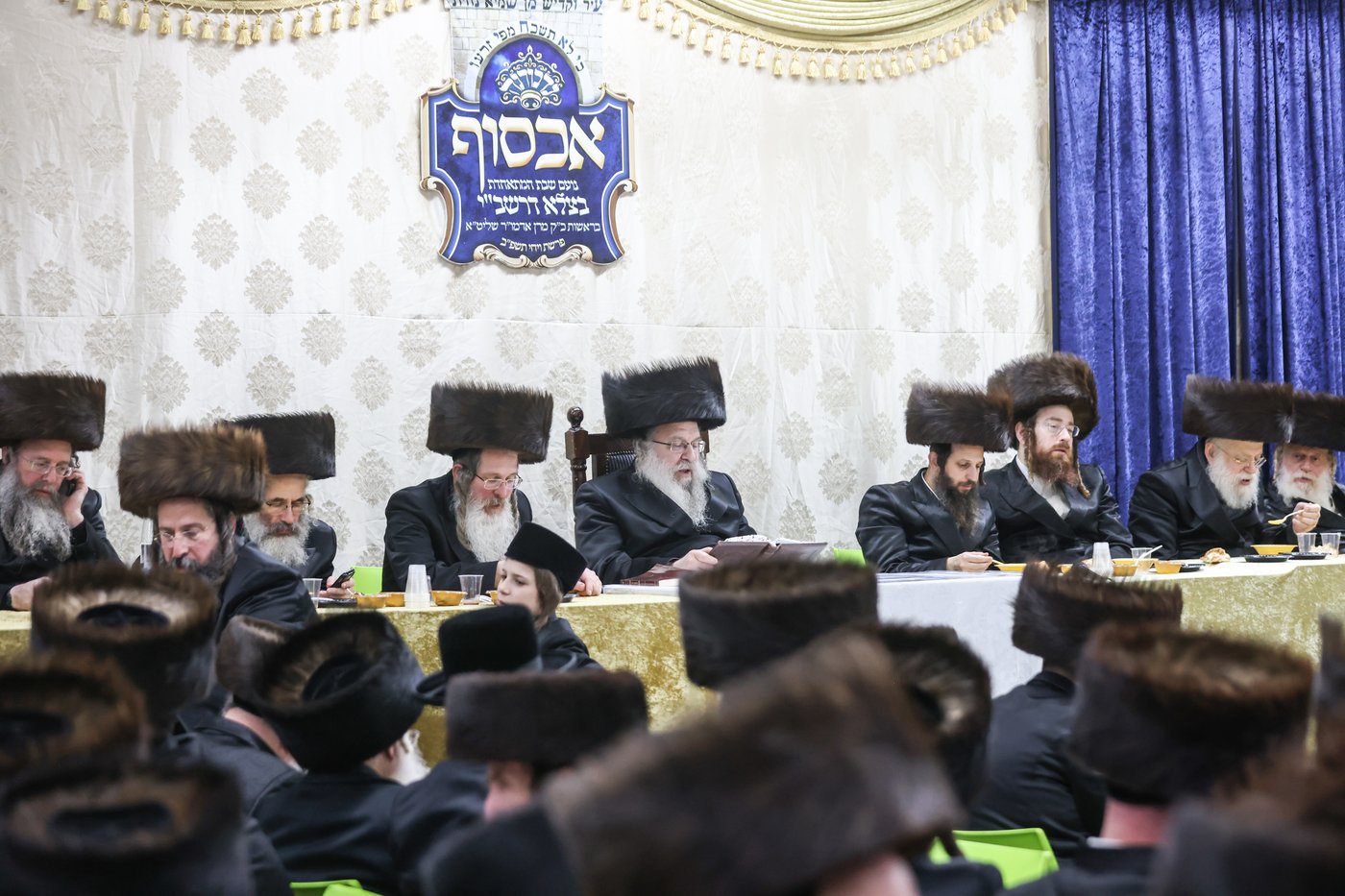 במירון: חסידי נדבורנה ציינו 'יארצייט' לאדמו"ר זצ"ל