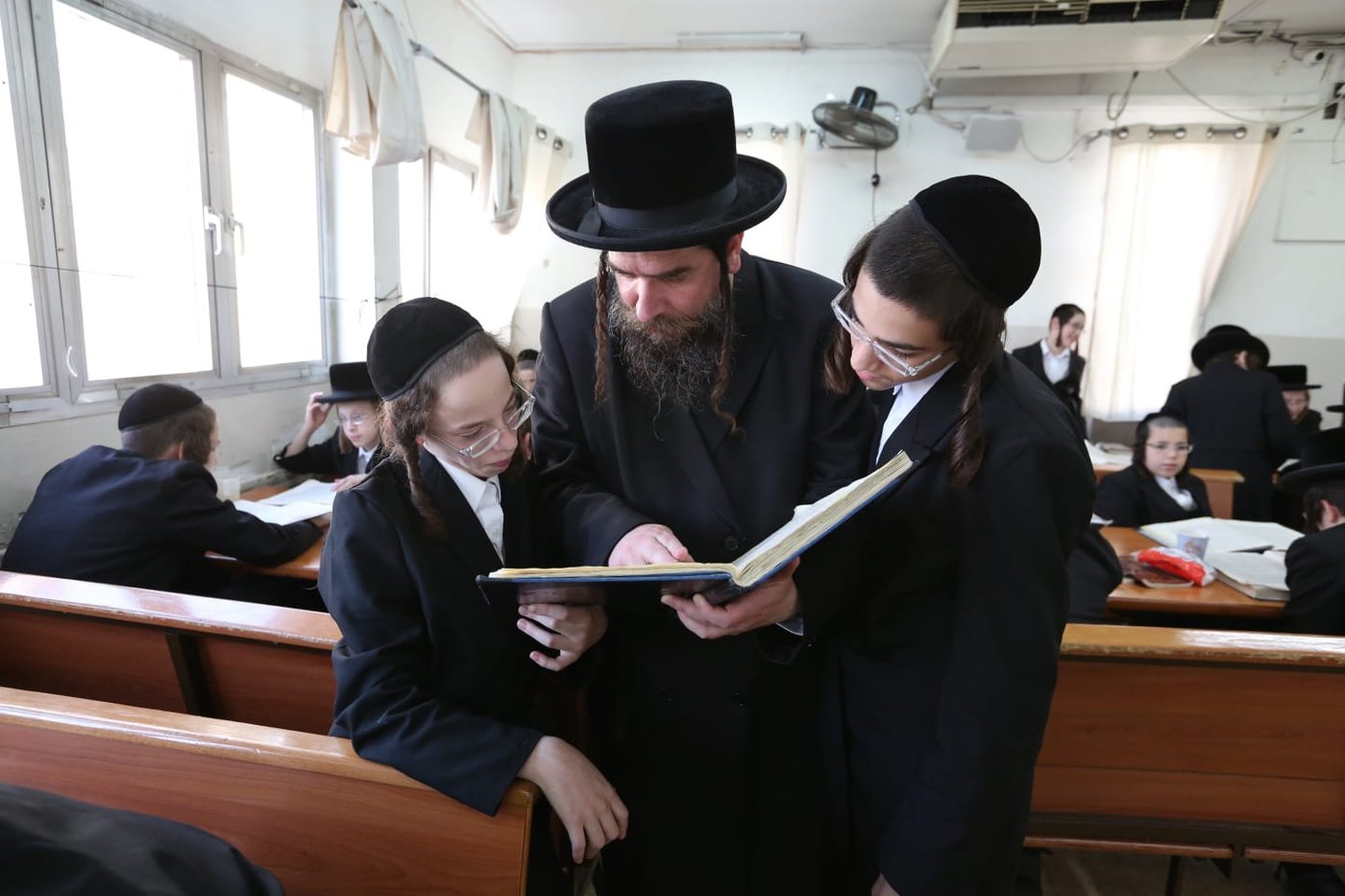 ה'חוזר' והמשגיח הרה"ח ר' חיים יצחק צוקרמן ז"ל