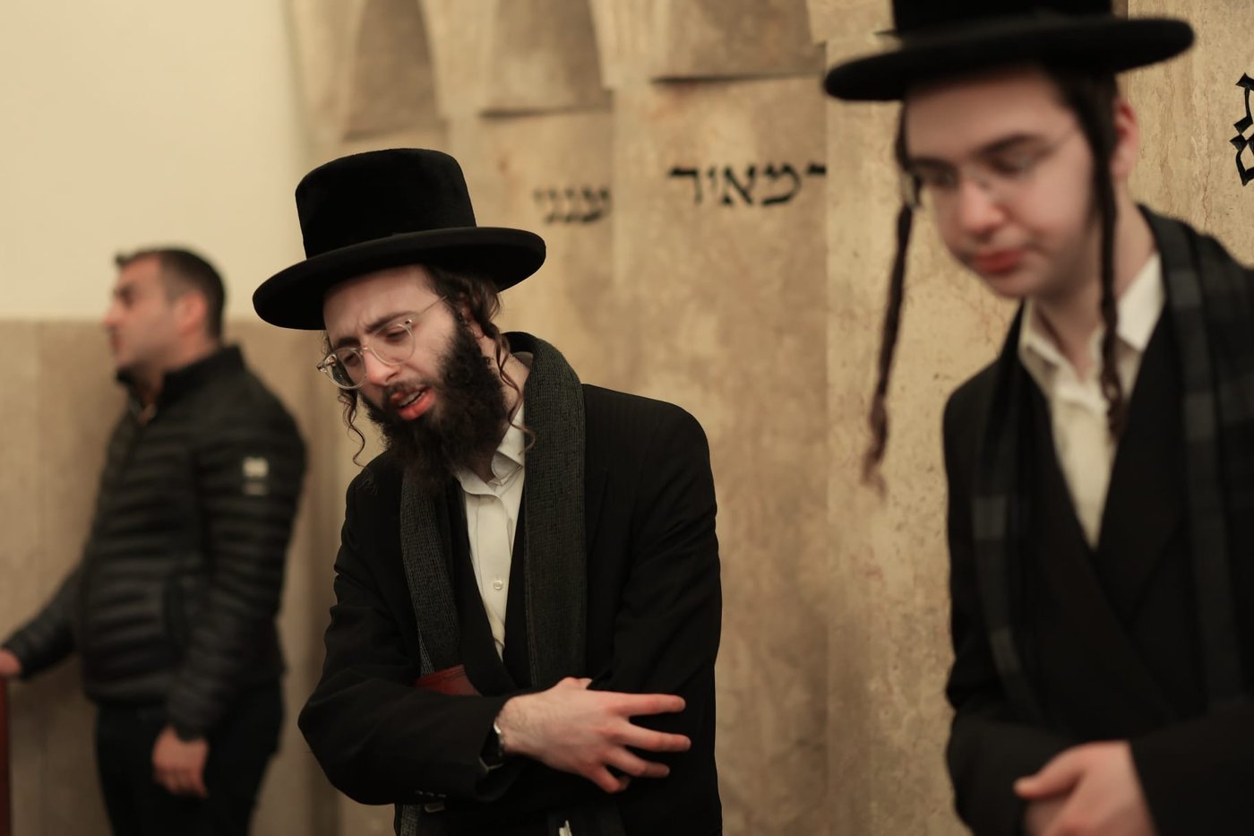 ערב ט"ו בשבט בקבר רבי מאיר בעל הנס • תיעוד