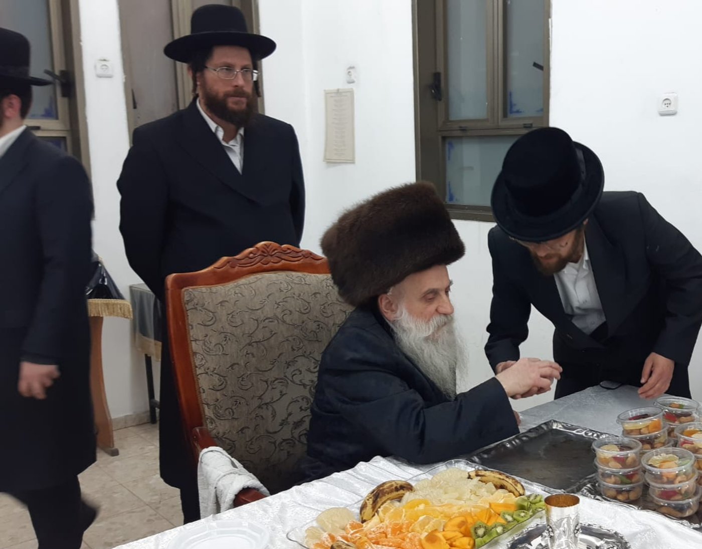 ב'ט"ו בשבט' בבוטושאן שרו ניגוני ימים נוראים