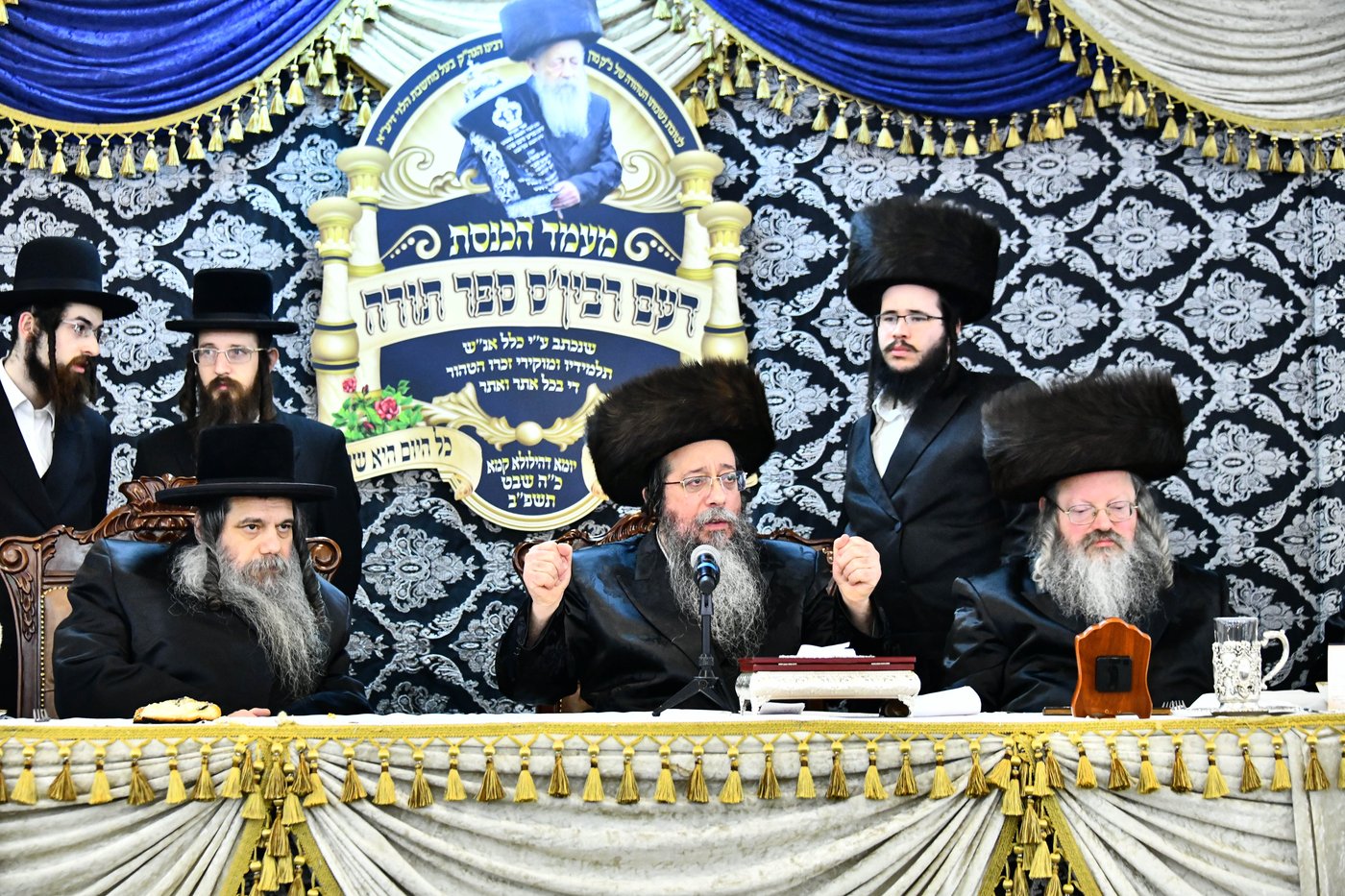 שנה לפטירת גאב"ד 'שבט הלוי': הוכנס ספר תורה
