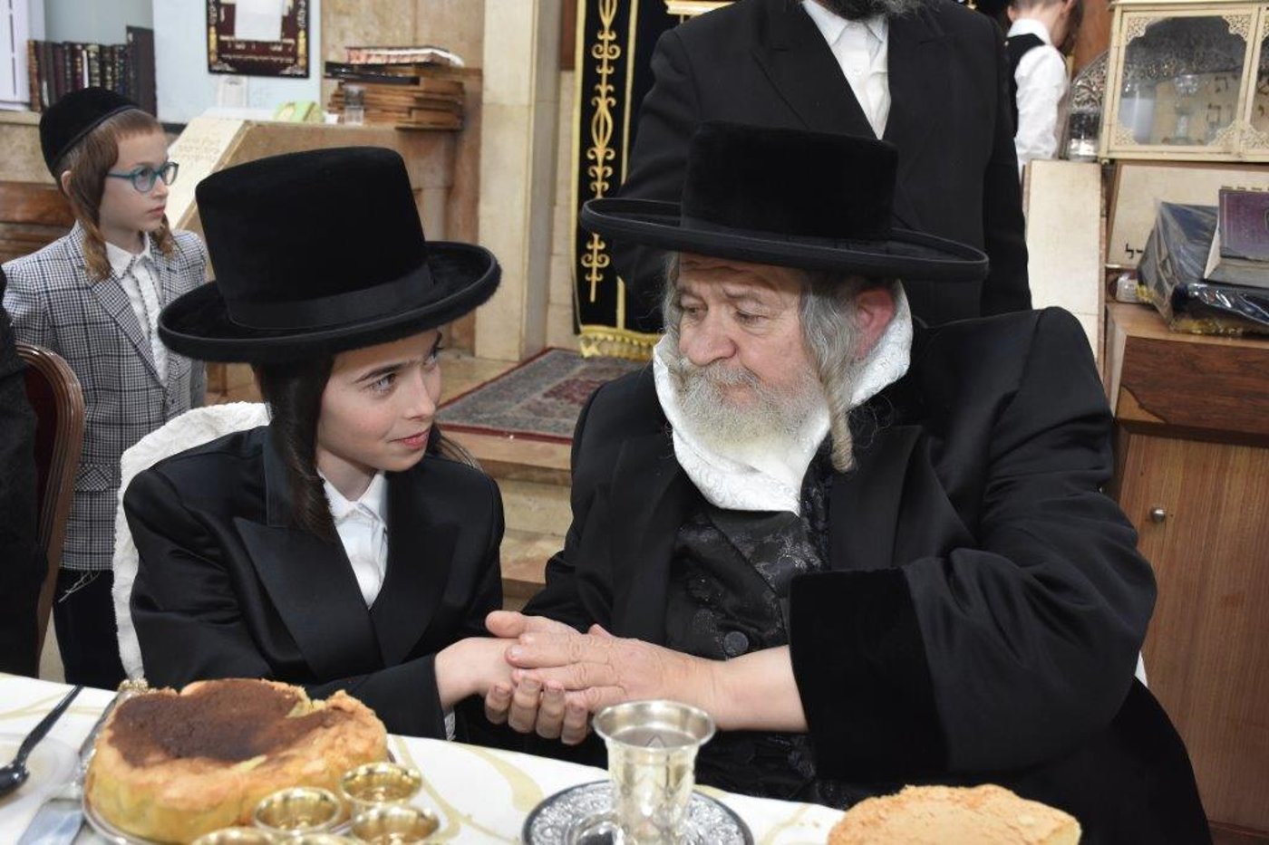 בר מצווה לנכד האדמו"ר מאשלג • גלריה