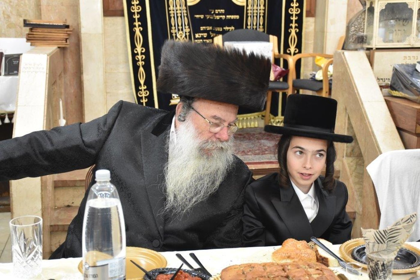 בר מצווה לנכד האדמו"ר מאשלג • גלריה