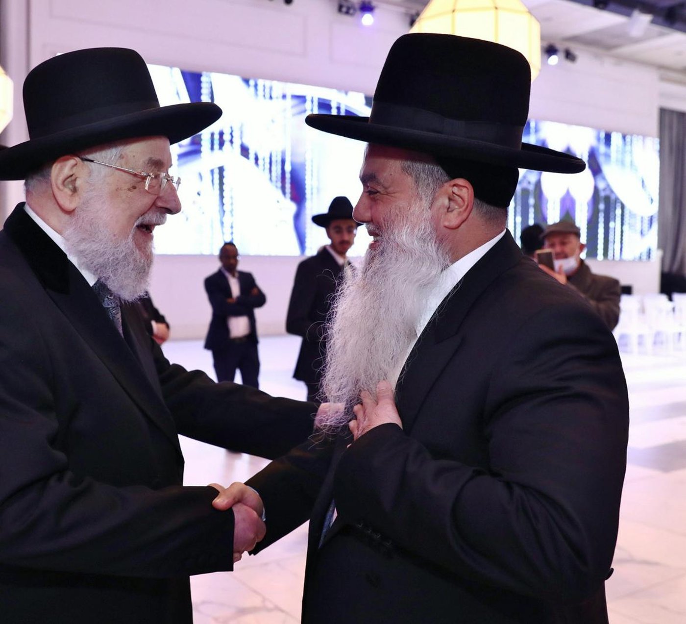 מזכה הרבים הרב יגאל כהן חיתן את בתו הבכורה • תיעוד