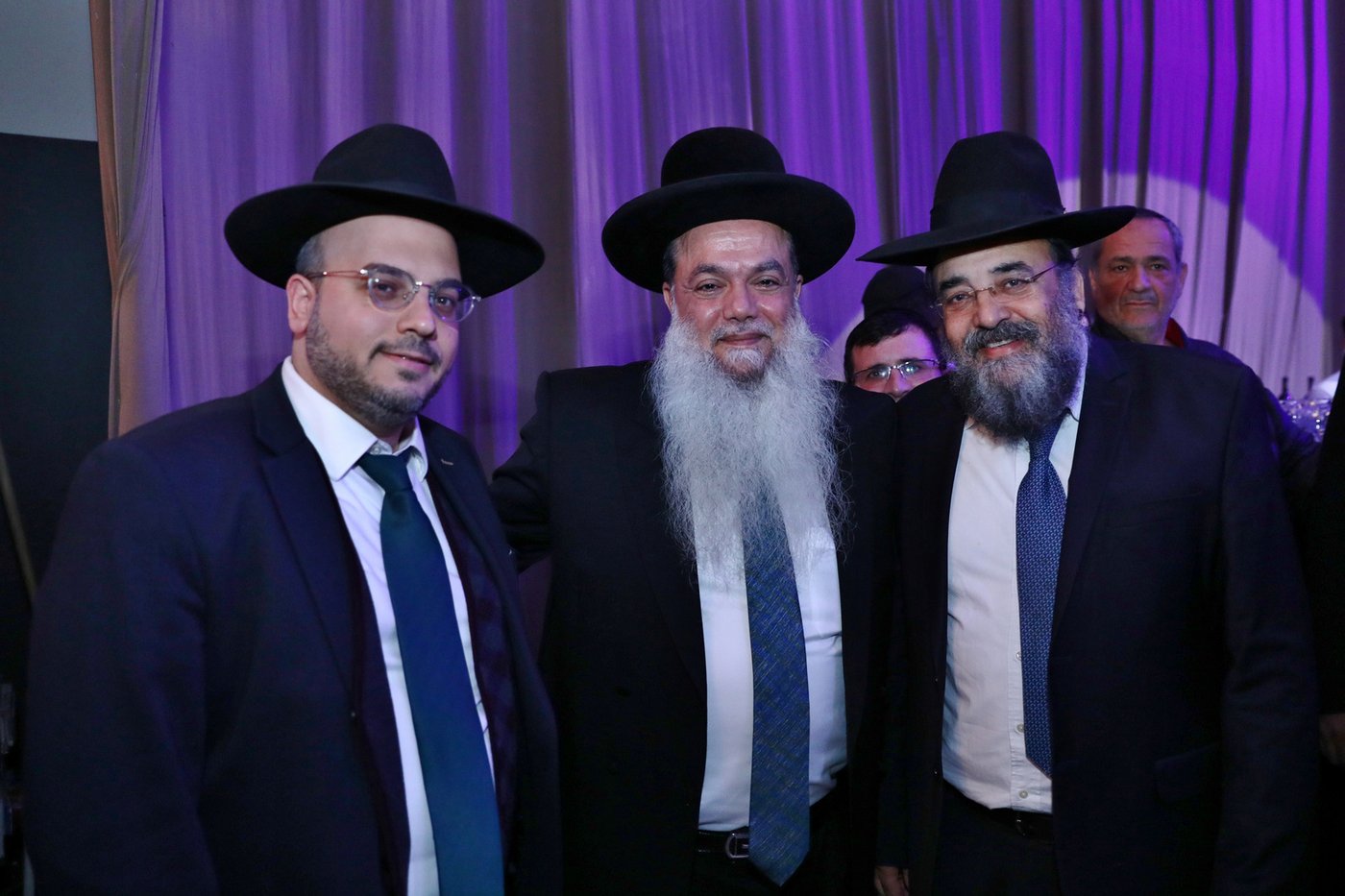 מזכה הרבים הרב יגאל כהן חיתן את בתו הבכורה • תיעוד
