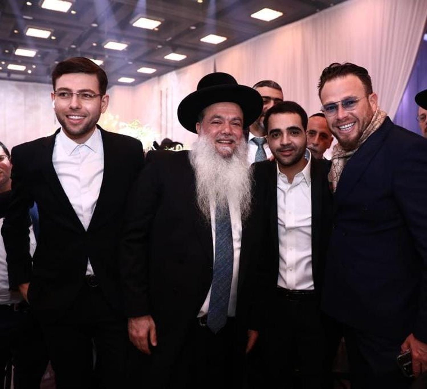 מזכה הרבים הרב יגאל כהן חיתן את בתו הבכורה • תיעוד