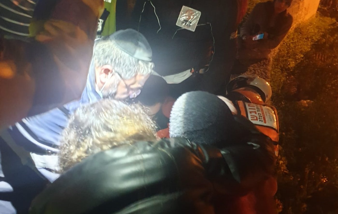 ילד בן 8 נעדר, אותר אחרי שעות רדום ברכב נטוש