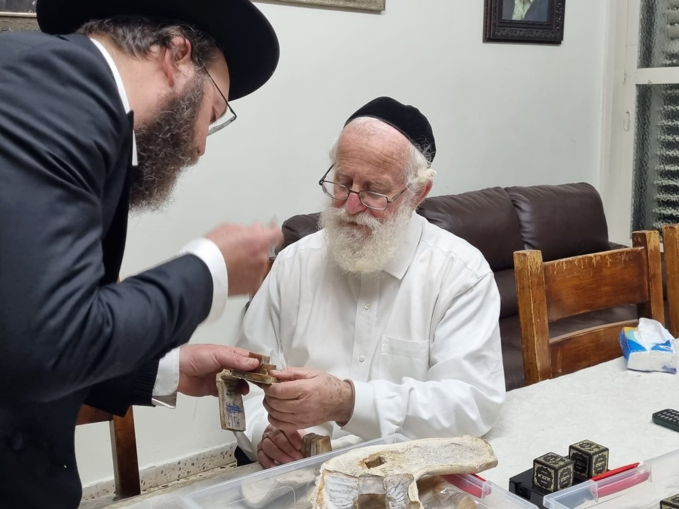 נפתחה 'לשכת הגהה' בפיקוח בד"ץ "שארית ישראל"