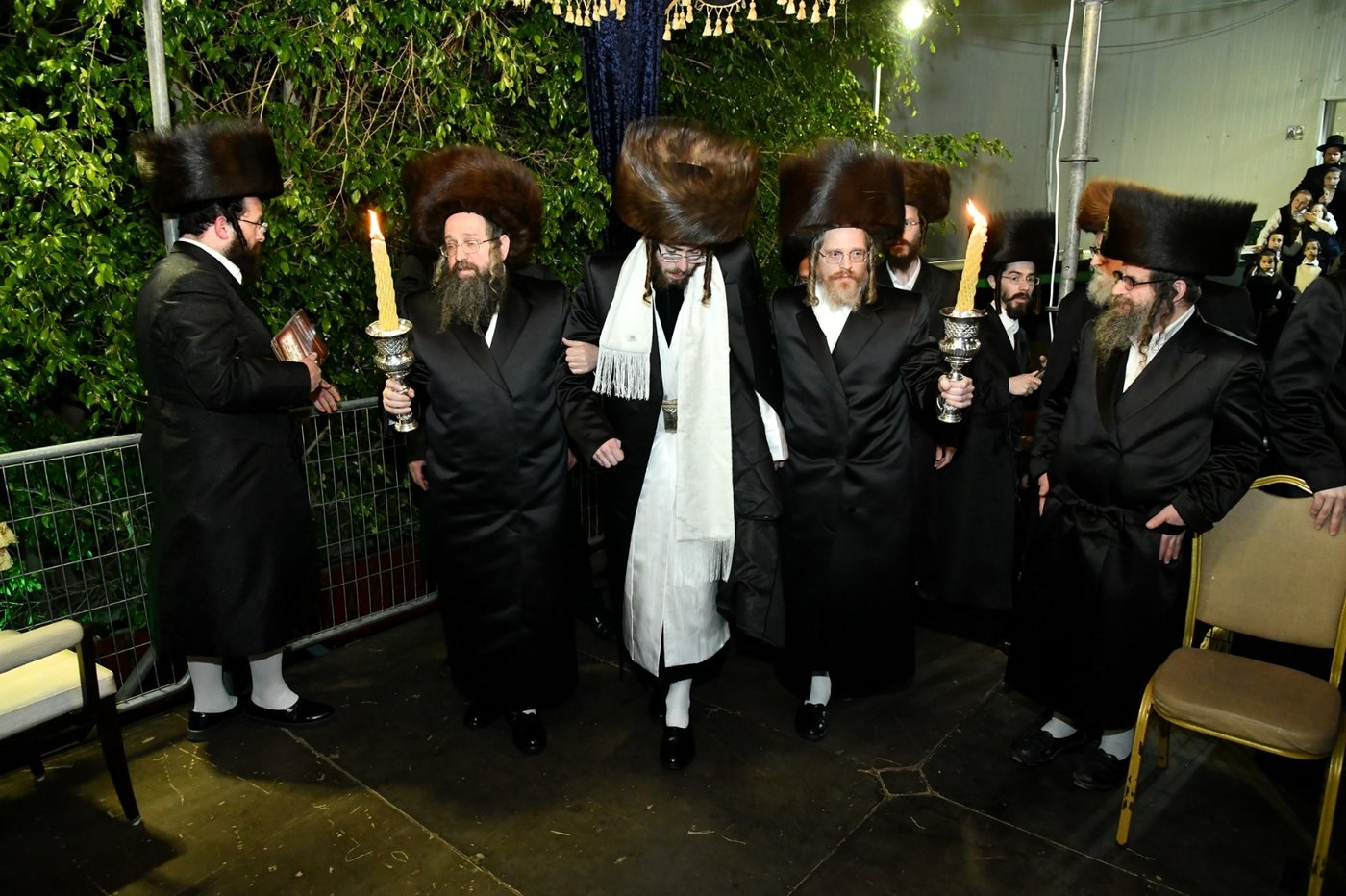 חתונת נכדת הרבי מסאסוב ונינת הרבי מתולדות אברהם יצחק
