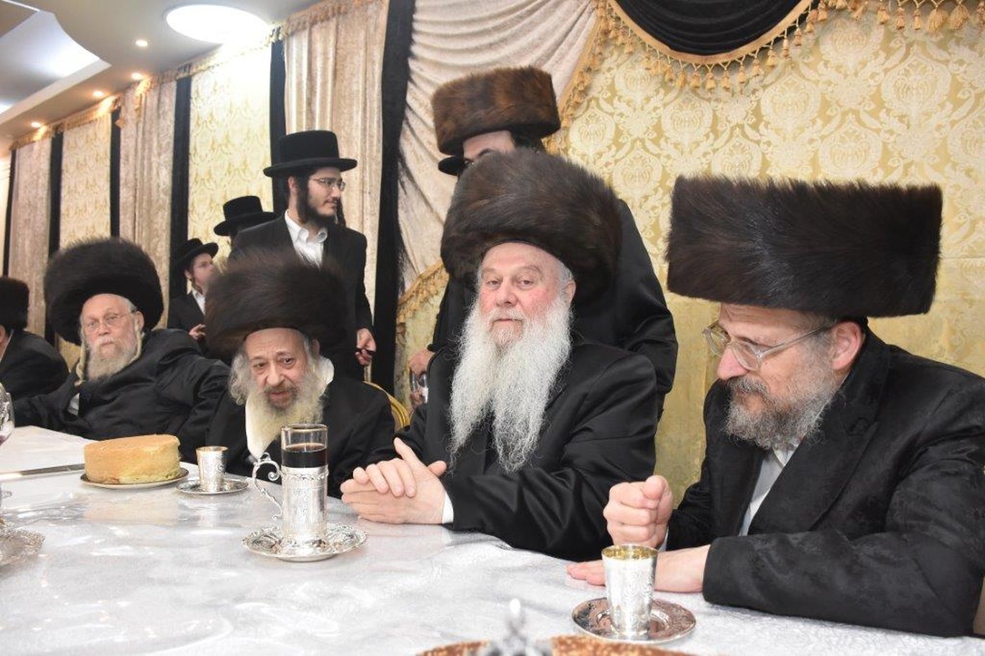 שמחת החתונה בחצרות וואסלוי - זוטשקא ירושלים