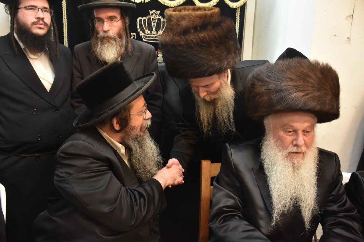 בחצר הקודש וואסלוי חגגו 'שבע ברכות' מרכזית לנכד הרבי