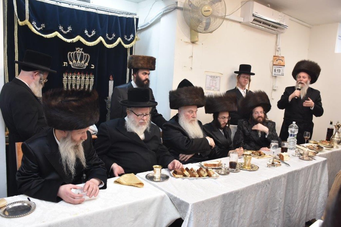בחצר הקודש וואסלוי חגגו 'שבע ברכות' מרכזית לנכד הרבי
