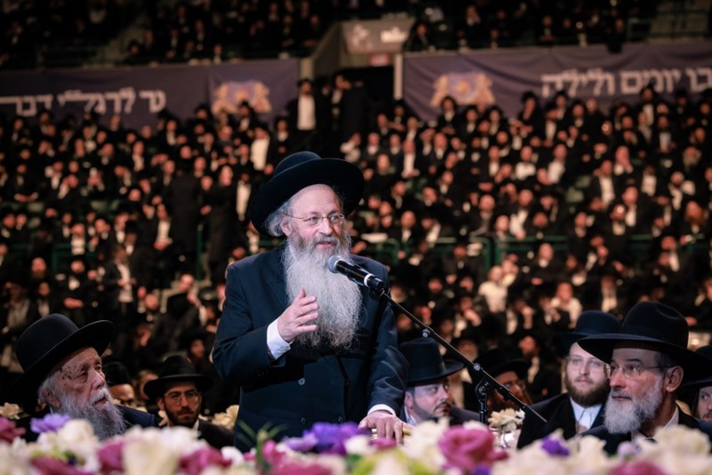 גלריה מרהיבה: כך חגגו בארה"ב את סיום המחזור השני בדף בהלכה